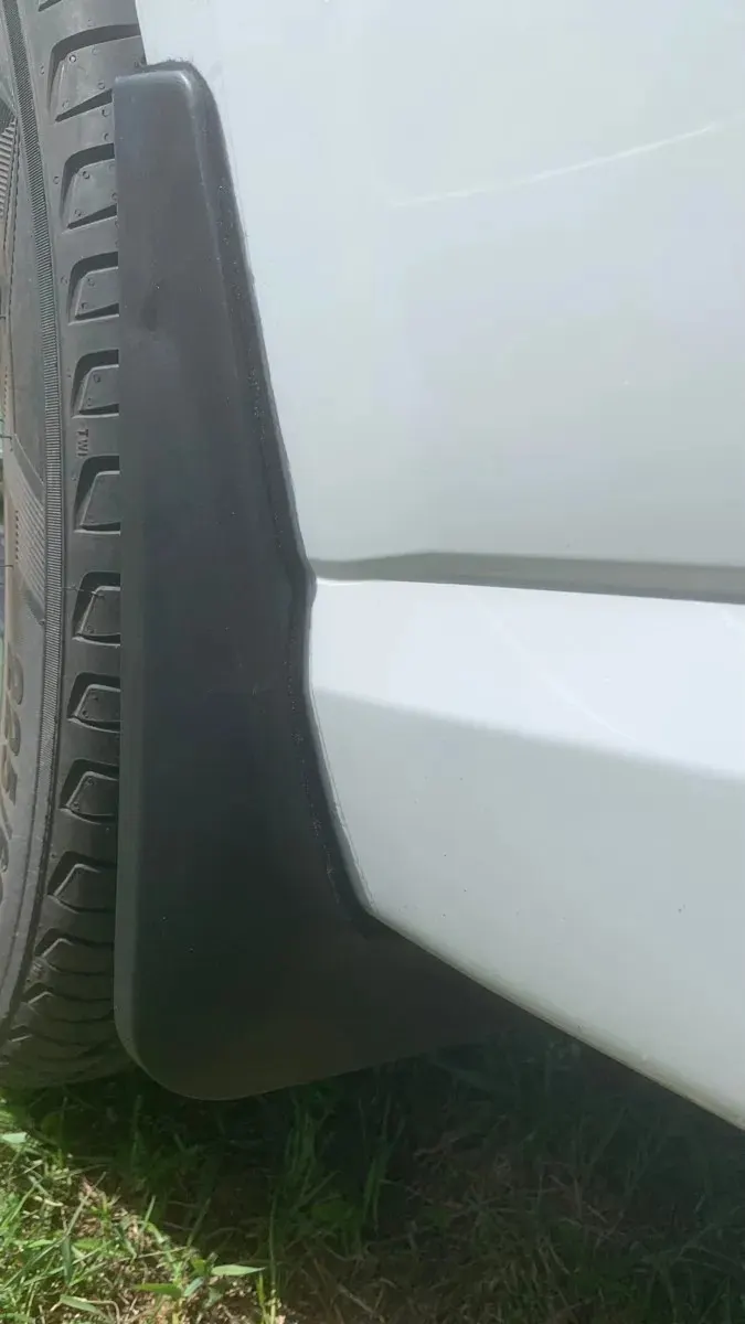 Бризковики Mitsubishi Outlander — фото 2