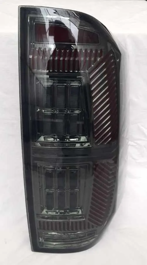 Задні ліхтарі LED тоновані WY для Toyota Tundra 2014+