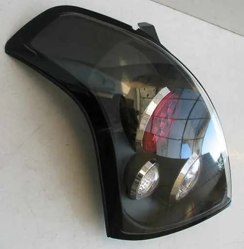 Задні ліхтарі чорні LED для Suzuki Swift 2005+