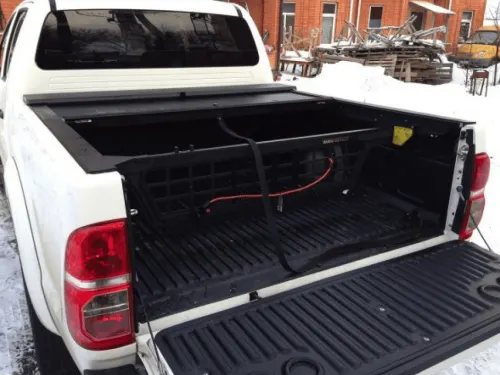 Роздільник кузова Cargo manager Roll n lock для Toyota Hilux AN120 2015+