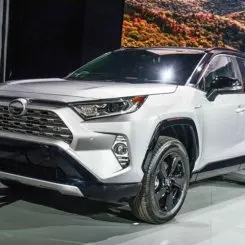 Хром накладки на противутоманні фари Rav 4 2019+