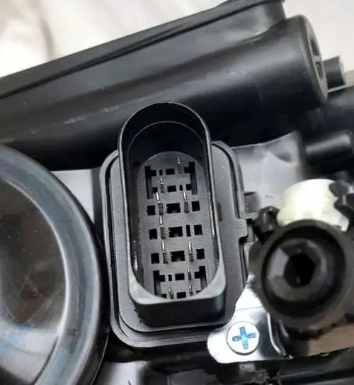 Передні фари FULL LED для Volkswagen Touareg 2006+