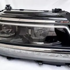 Передні фари чорні Full LED для Volkswagen Tiguan L USA 2016-2020