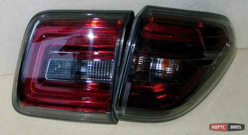 Задні ліхтарі LED для Nissan Patrol Y62 2010+ (тоновані)