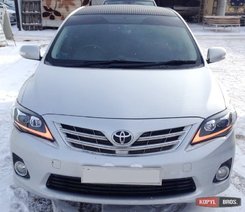 Передние фары с ДХО для Toyota Corolla E140 2011-14