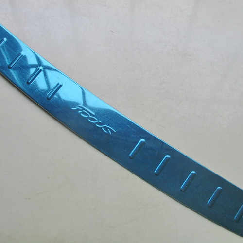 Накладка на задній бампер тонка FOCUS sedan 2012