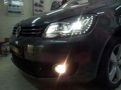 Передние LED фары с DRL для Volkswagen Touran / Caddy 2011-2015