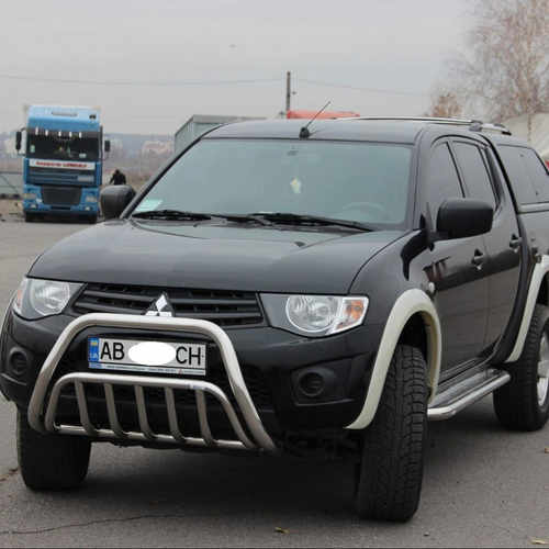 Кенгурятник з гратами для Mitsubishi L-200 2006-2010