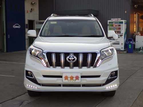 Спідниця переднього бампера (чорна) з LED для Toyota Land Cruiser Prado 150 2013-2017