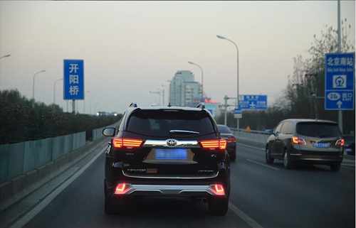 LED світлодіодні катафоти в задній бампер для Toyota Highlander XU50 2014+