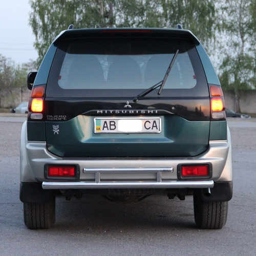 Захист заднього бампера подвійна для Mitsubishi Pajero Sport 1996-2008