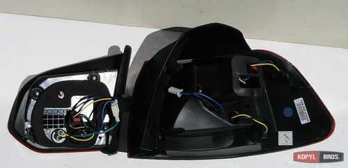 Задня світлодіодна LED оптика (R20 червона TC) для Volkswagen Golf 6 2009-2012