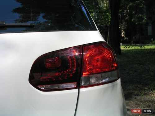 Задня світлодіодна LED оптика (R20 червона TC) для Volkswagen Golf 6 2009-2012
