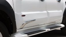 Молдинги на двері широкі для Toyota Hilux 2015+