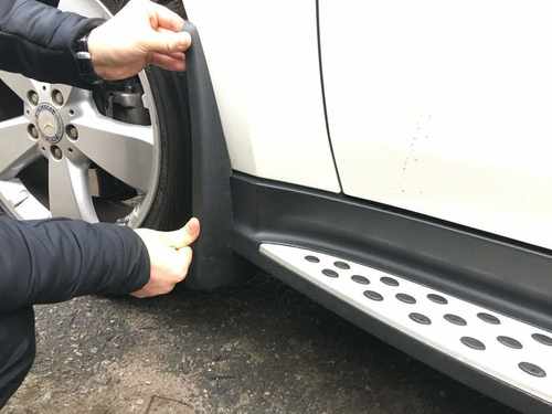 Бризковики передні до Mercedes Benz ML, GL-class X164 2006-2012