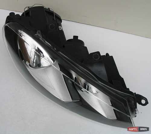 Альтернативна передня тюнінг оптика (чорна) для VW Golf 6 2009-2012