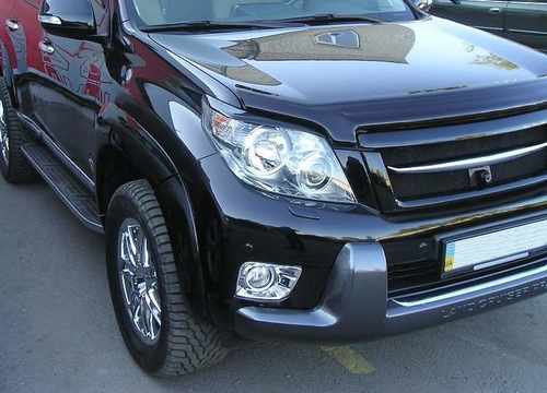Хром накладки на передні протитуманні фари для Toyota Land Cruiser Prado 150 2009-2013