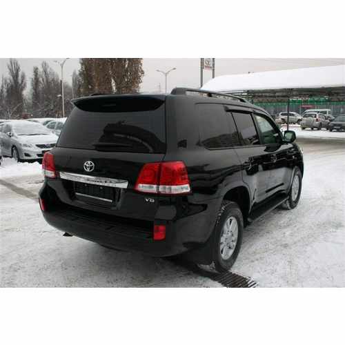 Спойлер козирок Toyota Land Cruiser 200 2007-2015