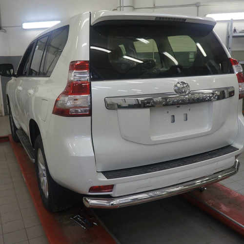 Захист заднього бампера Toyota Land Cruiser 150 2009-2013/2013-2017/2018+) (одинарна) d 70