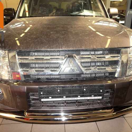 Захист переднього бампера подвійний d 60/60 Mitsubishi Pajero IV 2011+