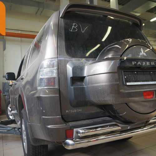 Захист заднього бампера подвійна d 60/60 Mitsubishi Pajero IV 2011+