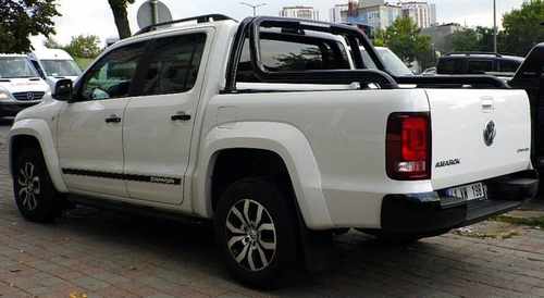 Ролета в кузов з захисними дугами VW Amarok 10+ (Canyon Style)