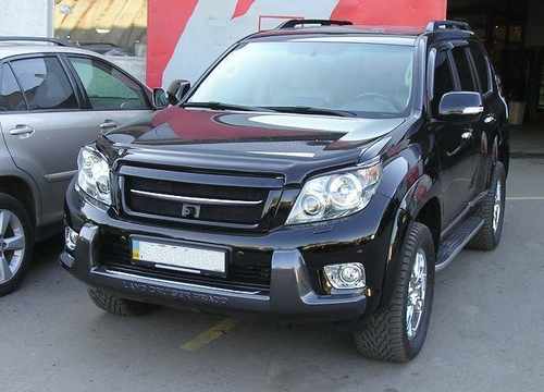 Хром накладки на передні протитуманні фари для Toyota Land Cruiser Prado 150 2009-2013