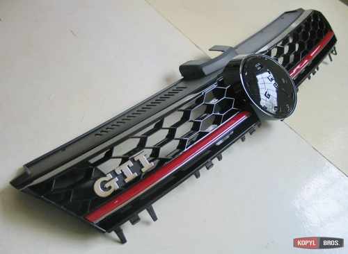 Решітка радіатора в стилі GTI для Volkswagen Golf 7 2012-