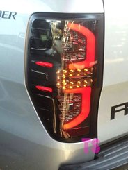 Задние LED фонари для Ford Ranger T6, T7 2012-2016, 2017+ (черные)