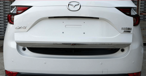 Хром накладка на низ кришки багажника Mazda CX-5 2017+ (Тип 2)