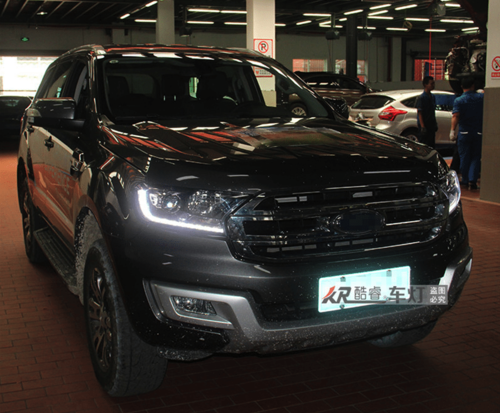 Передні фари з LED DRL для Ford Ranger T7 2017+