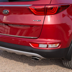 Хром накладка під номером на кришку багажника Kia Sportage 2016+ V1