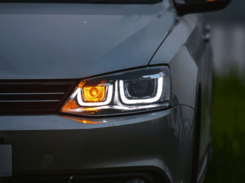 Передние светодиодные фары с DRL для VW Jetta MK 6 2011+ (UU стиль)
