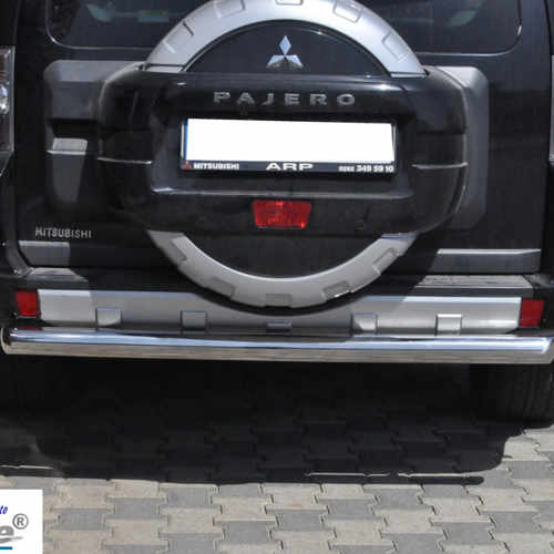 Захист заднього бампера труба для Opel Vivaro 2001+