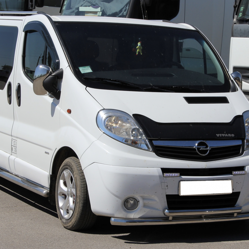 Пороги труба нерж. для Renault Trafic 2001-2014 /коротка база /Ø60