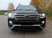 Аеродинамічна накладка переднього бампера Middle East Toyota Land Cruiser 200 2016+