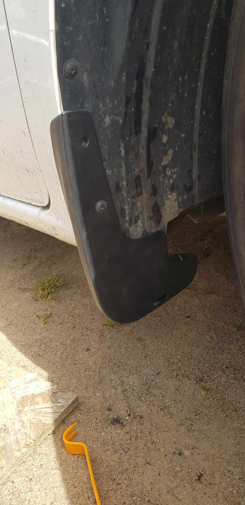 Бризковики Nissan NV200 (комплект 4шт) Xukey