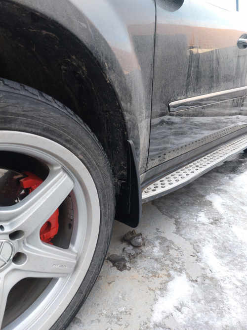 Бризковики передні до Mercedes Benz ML, GL-class X164 2006-2012