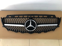 Решітка радіатора Diamond Sport в стилі 43 AMG на автомобілі Mercedes Benz E Class (W213) 2016 - н. в.