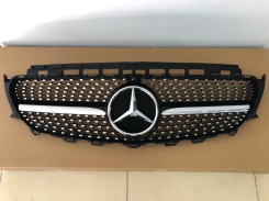 Решітка радіатора Diamond Sport в стилі 43 AMG на автомобілі Mercedes Benz E Class (W213) 2016 - н. в.