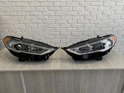 Передние LED фары Ford Fusion USA 2017-2021 (желтый габарит)