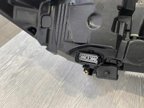 Передні LED фари Ford Fusion USA 2017-2021 (жовтий габарит)