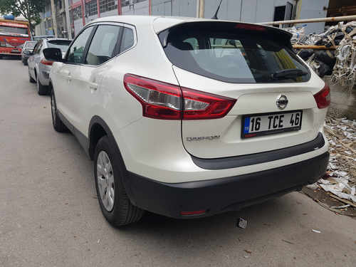 Накладка на задній бампер (ABS) для Nissan Qashqai 2014-2017
