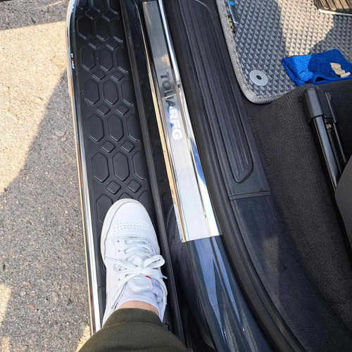  Бокові пороги BlackLine до Volkswagen Touareg 2010-2018 , (2 шт., алюміній)