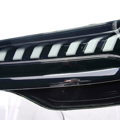 Задняя оптика FULL LED для Audi Q7 2012- черно-белая