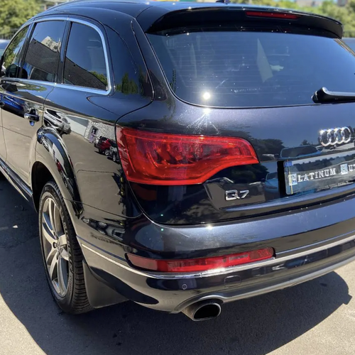 Бризковики задній лівий Audi Q7 2006-2015