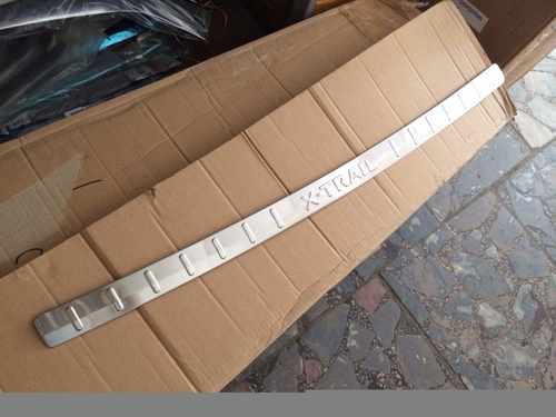 Накладка на задний бампер Nissan X-Trail T31 2007-2013 (нержавеющая сталь)