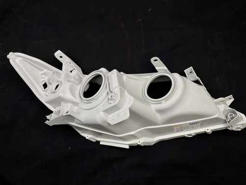 Корпус фари галоген лівий Toyota Camry 50 USA 2012-2014