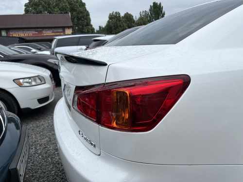 Спойлер лип багажника Lexus IS 2005-2012 ABS пластик, колір чорний глянець