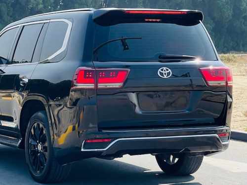 Комплект рестайлінгу Toyota Land Cruiser 200 2007-2015 в LC 300